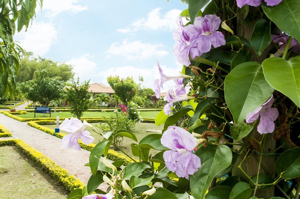 Hotel Campestre Tardes Calenas Yumbo Exterior foto