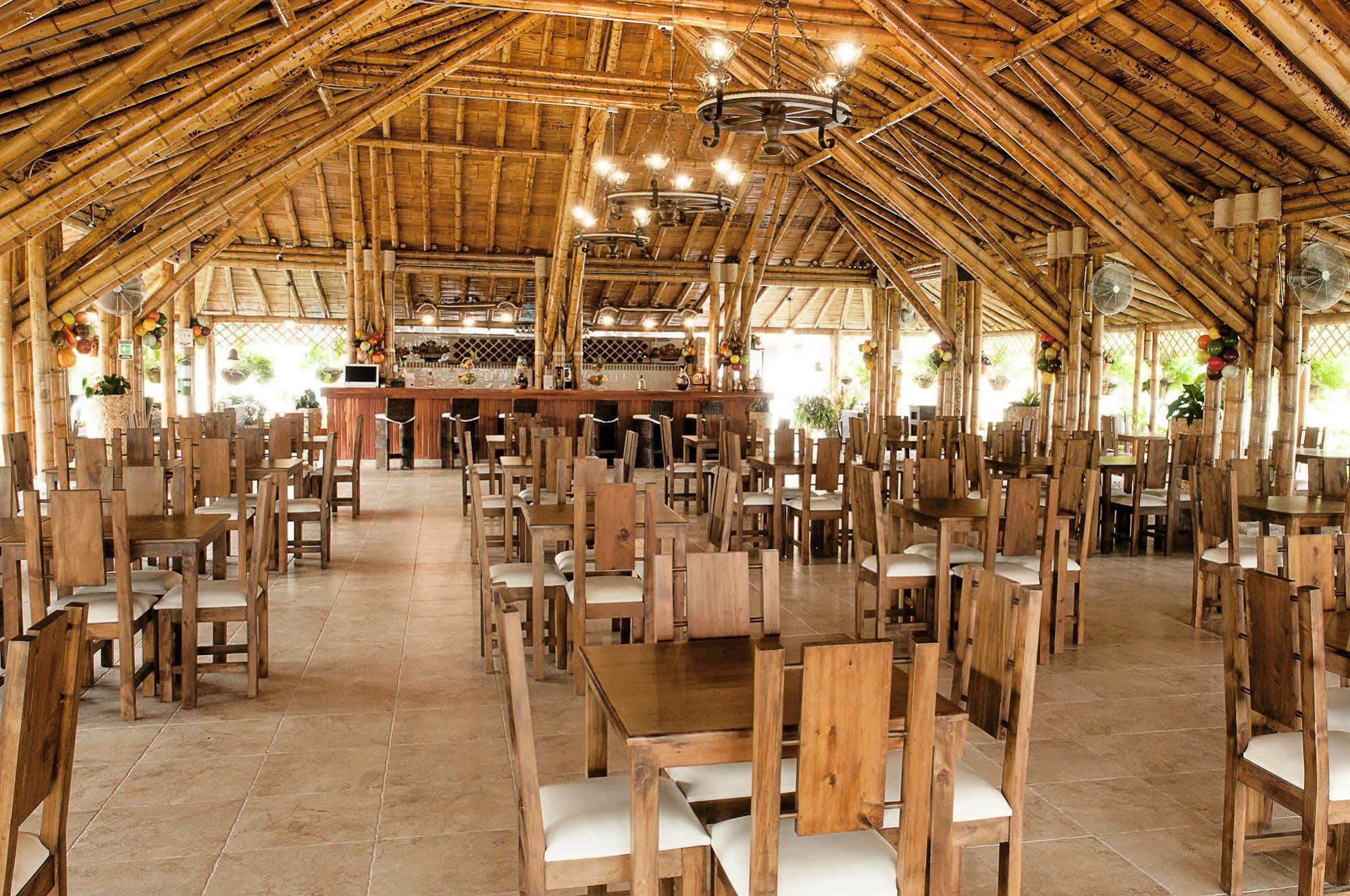 Hotel Campestre Tardes Calenas Yumbo Exterior foto