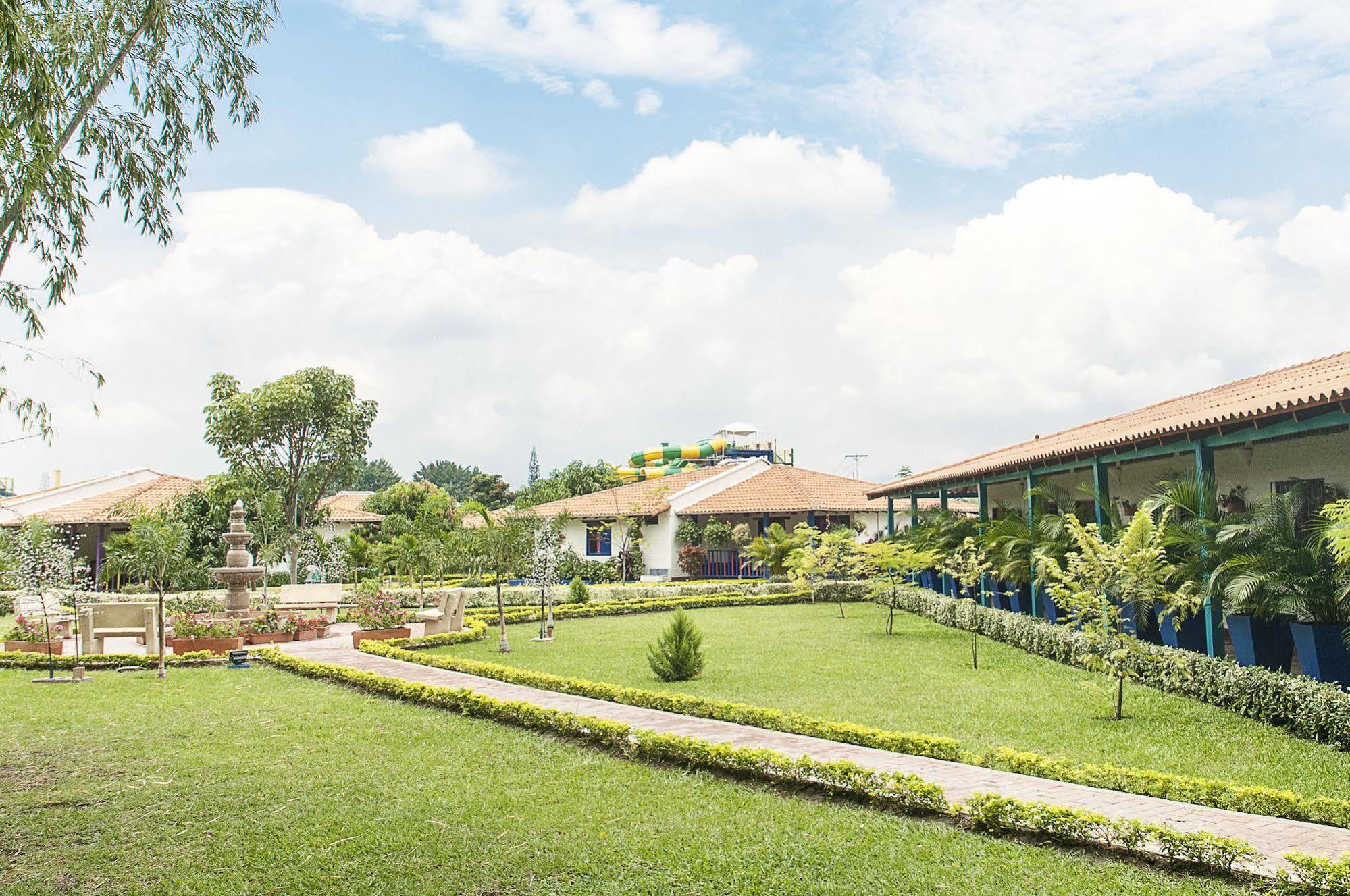 Hotel Campestre Tardes Calenas Yumbo Exterior foto